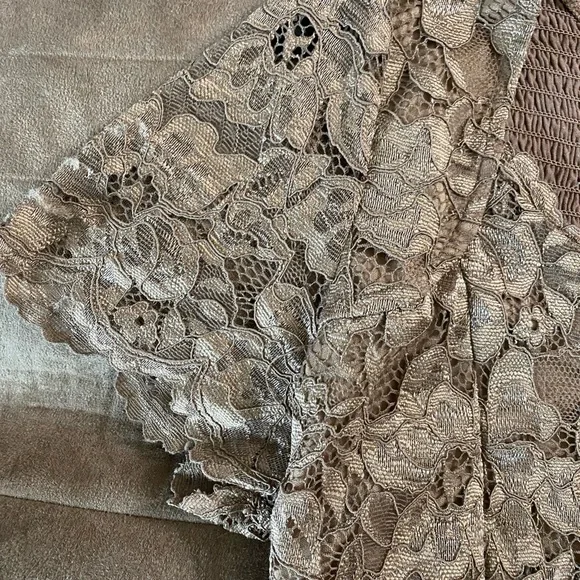 Daytrip  Lace Blouse Lined NEW size L - Picture 11 of 12